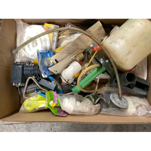 170 - 5 BOXES OF WORKSHOP GARAGE TOOLS AND HARDWARE TO INLCLUDE MITRE SAW, HAND TOOLS , CLAMPS ETC