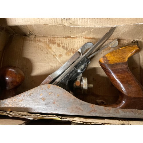 195 - QTY OF VINTAGE HAND PLANES TO INCLUDE STANLEY ETC