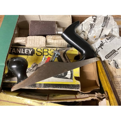 195 - QTY OF VINTAGE HAND PLANES TO INCLUDE STANLEY ETC
