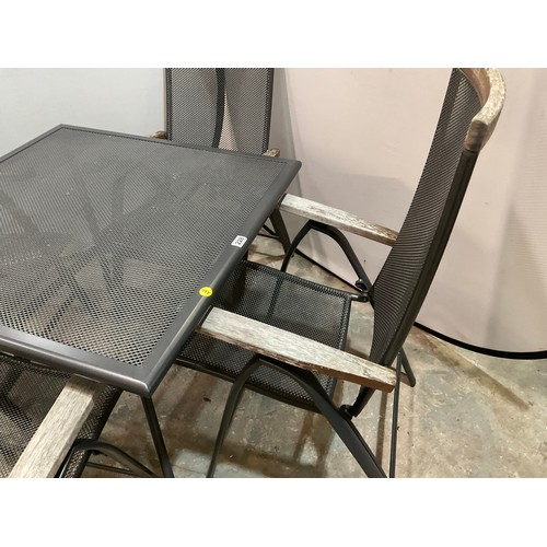 228 - SQUARE METAL GARDEN TABLE WITH 4 FOLDING ARMCHAIRS