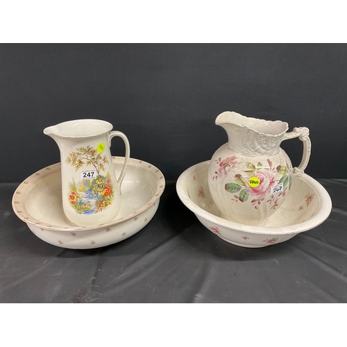 115 - 2 EDWARDIAN CERAMIC JUGS AND 2 BOWLS - NOT MATCHING