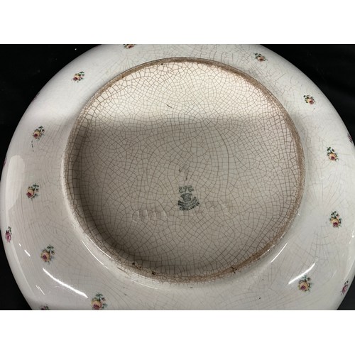 115 - 2 EDWARDIAN CERAMIC JUGS AND 2 BOWLS - NOT MATCHING