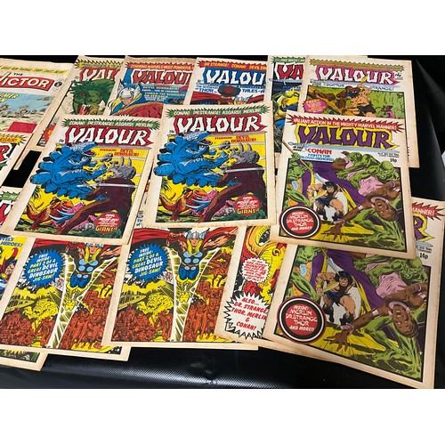 147 - BOX OF VINTAGE VICTOR VALOR COMICS