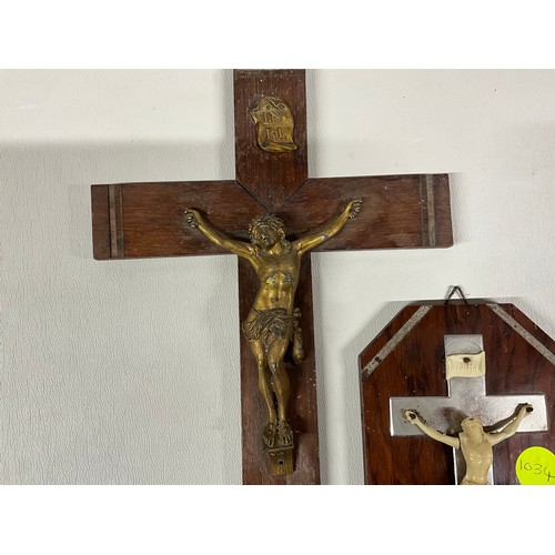 65 - 2 VNTAGE CRUCIFIXES H16