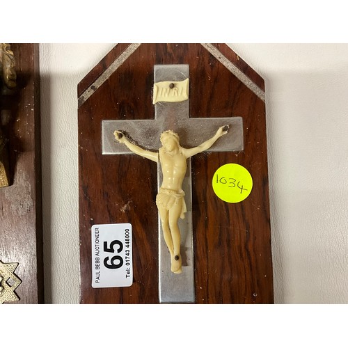 65 - 2 VNTAGE CRUCIFIXES H16