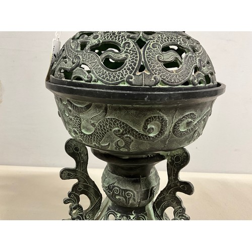 70 - REPRODUCTION BRONZE CHINESE STYLE INCENSE BURNER COMPLETE WITH COVER H15