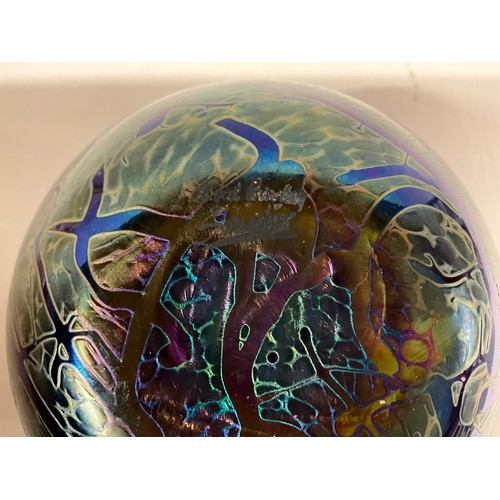 79 - SIGNED ROYAL BRIERLEY STUDIO GLASS BULBUS VASE H4.5