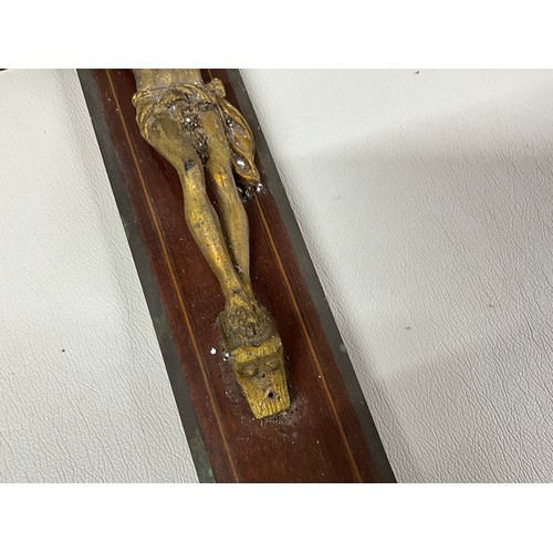 82 - 2 VINTAGE CRUCIFIXES L17