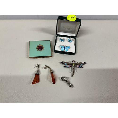 84 - STERLING SILVER & ENAMELLED BUTTERFLY BROOCH AND PAIR OF 925 AND ENAMELLED BUTTERFLY EARRINGS, ROYAL... 