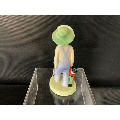 89 - ROYAL DOULTON FIGURE NO HN2040 H14CM