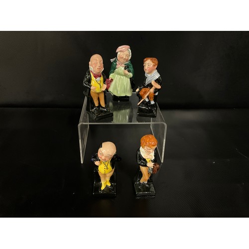 92 - QTY OF VINTAGE ROYAL DOULTON MINIATURE FIGURES TO INCLUDE PICKWICK, DAVID COPPERFIELD, MICAWBER, TIN... 