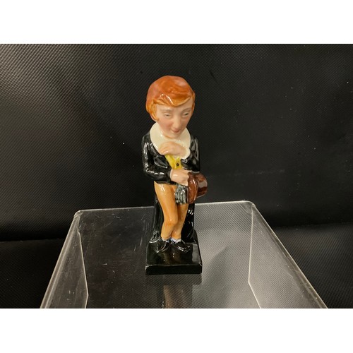92 - QTY OF VINTAGE ROYAL DOULTON MINIATURE FIGURES TO INCLUDE PICKWICK, DAVID COPPERFIELD, MICAWBER, TIN... 