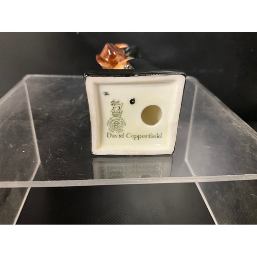 92 - QTY OF VINTAGE ROYAL DOULTON MINIATURE FIGURES TO INCLUDE PICKWICK, DAVID COPPERFIELD, MICAWBER, TIN... 