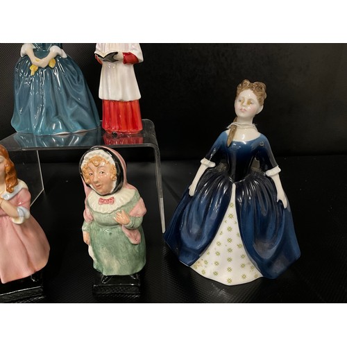 99 - 6 X ROYAL DOULTON FIGURES TO INCLUDE CHERIE HN2341, DEBBIE HN2385, CHOIRBOY HN2141, CURLY LOCKS  HN2... 
