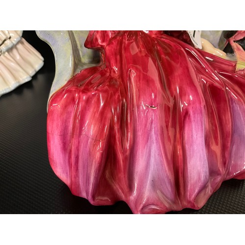 101 - 7 X ROYAL DOULTON FIGURES - ALL FOR RESTORATION