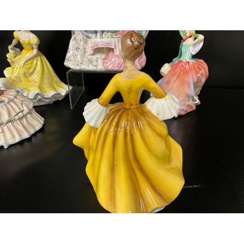 101 - 7 X ROYAL DOULTON FIGURES - ALL FOR RESTORATION
