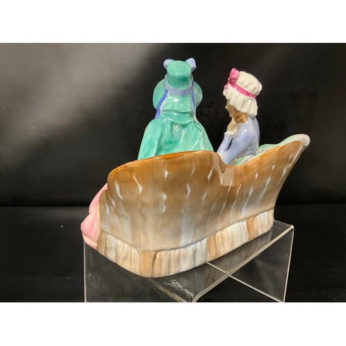 101 - 7 X ROYAL DOULTON FIGURES - ALL FOR RESTORATION