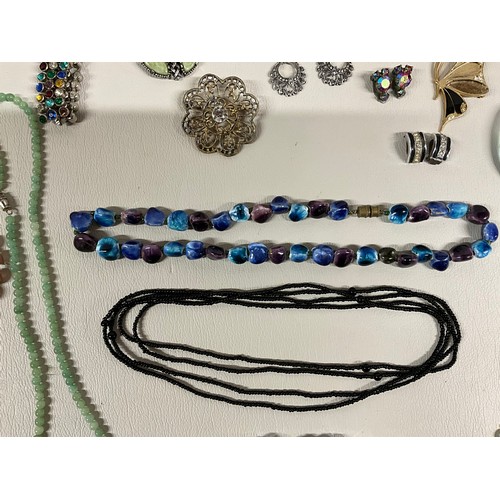 101A - 4 SMALL BOXES OF COSTUME JEWELLERY