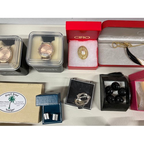 106 - 2 BOXES OF COSTUME JEWELLERY TO INCLUDE NECKLACES, WATCHES, BROOCHES, CUFFLINKS ETC