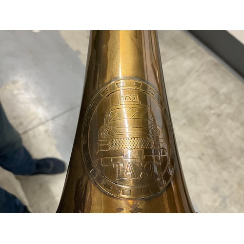 107 - VINTAGE BRASS TAXI HORN