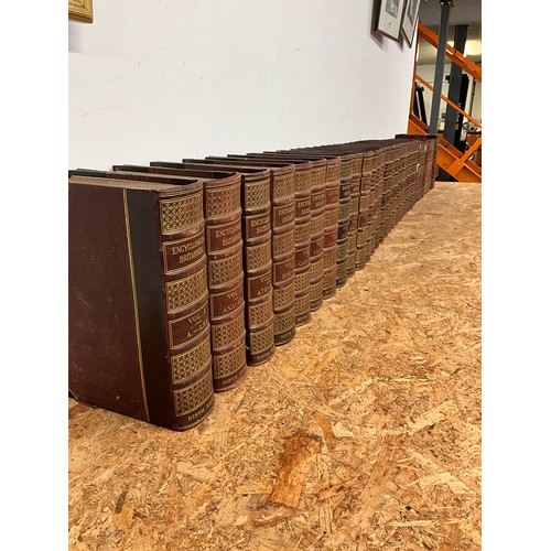 130 - 35 VOLUMES OF THE NINTH EDITION ENCYCLOPEDIA BRITANNICA INCLUDING THE NEW VOLUMES WITH MAPS  A/F