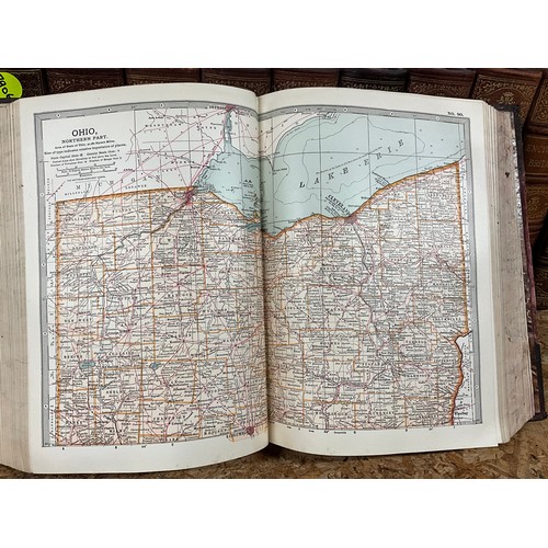 130 - 35 VOLUMES OF THE NINTH EDITION ENCYCLOPEDIA BRITANNICA INCLUDING THE NEW VOLUMES WITH MAPS  A/F