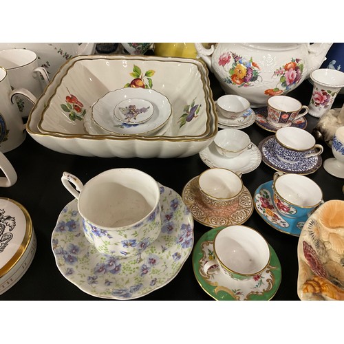150 - 4 BOXES OF CHINA & GLASSWARE TO INCLUDE BESWICK CAT, AYNSLEY, WEDGWOOD, COALPORT, HIPFLASK, PAIR OF ... 