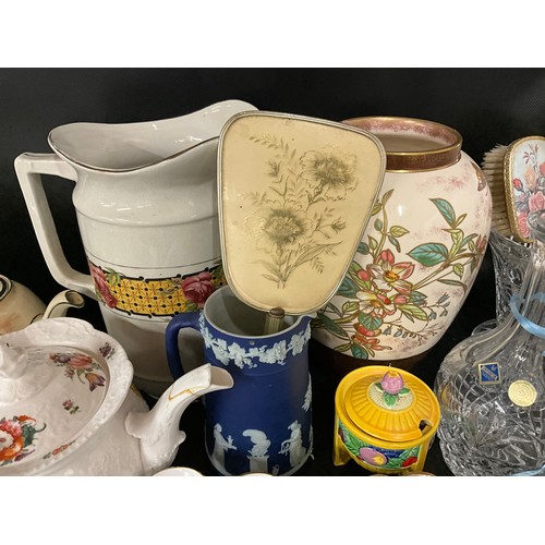 150 - 4 BOXES OF CHINA & GLASSWARE TO INCLUDE BESWICK CAT, AYNSLEY, WEDGWOOD, COALPORT, HIPFLASK, PAIR OF ... 