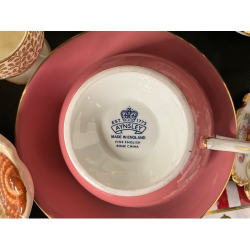 150 - 4 BOXES OF CHINA & GLASSWARE TO INCLUDE BESWICK CAT, AYNSLEY, WEDGWOOD, COALPORT, HIPFLASK, PAIR OF ... 