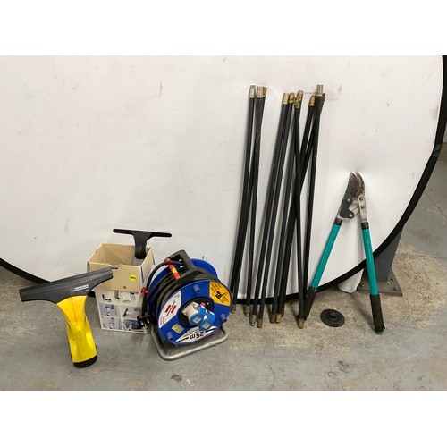 175 - SET OF DRAINING RODS, LONG HANDLED PRUNERS, 110V EXTENSION LEAD AND KARCHER WINDOW VAC NEEDS CHARGER