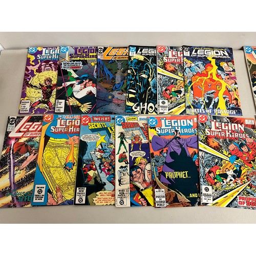 152 - BOX OF VINTAGE DC SUPER HEROS COMICS