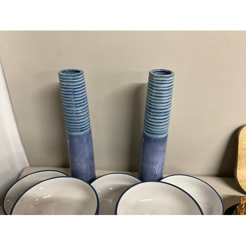 163 - CRATE OF KITCHENWARE POTS & PANS ETC