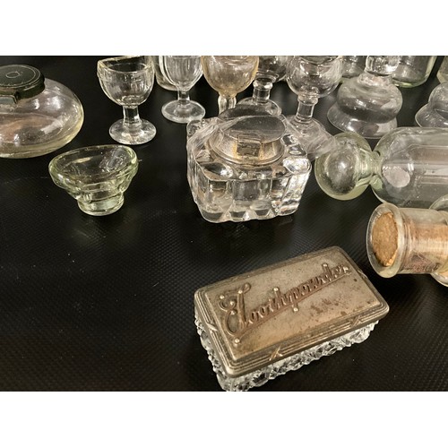 124 - BOX OF VICTORIAN AND LATER GLASSWARE TO INCLUDE INKWELLS, EYE GLASSES, ROLLING PINS,  COLOURED GLASS... 