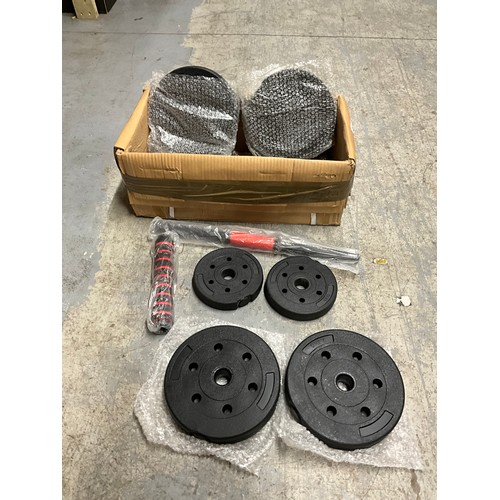 130 - BOX TO INCLUDE NEW WEIGHTLIFTING DUMBELL WEIGHTS