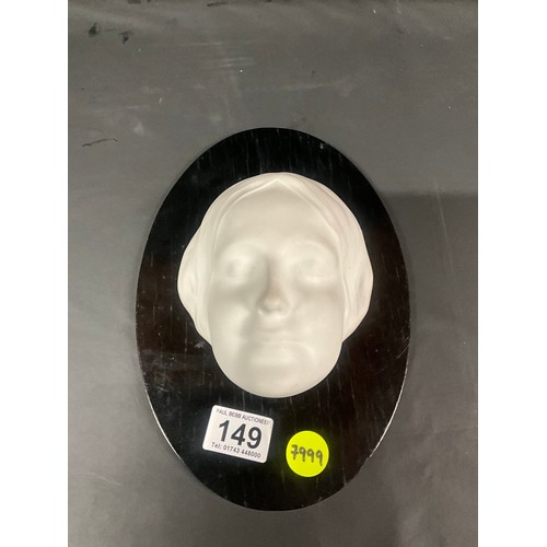 149 - WHITE GERMAN BISQUE GIRLS FACE PLAQUE WITH IMPRESSED MARKS  6