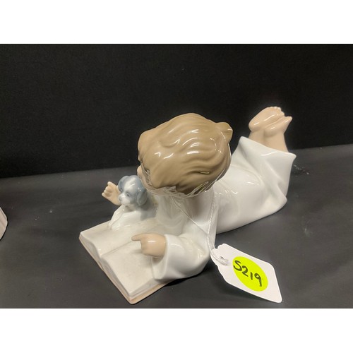 154 - NAO CHILD READY WITH PUPPY FIGURE AND CONTINENTAL FIGURE OF SHEPHERD