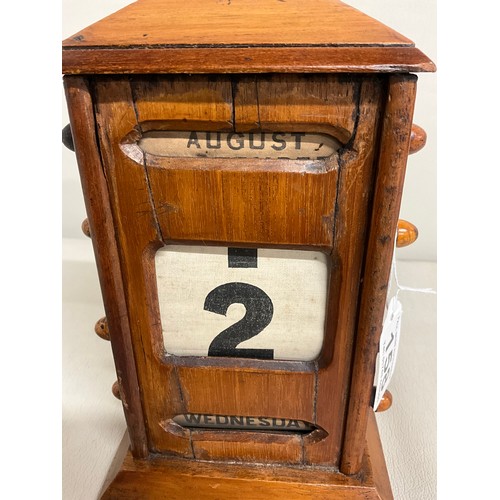 158 - EDWARDIAN MAHOGANYY CASED PERPETUAL CALENDAR A/F H9