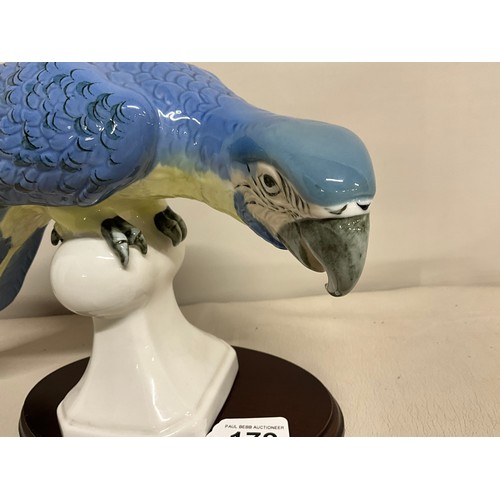 179 - LARGE CZECHOSLOVAKIAN CHINA PARROT H9