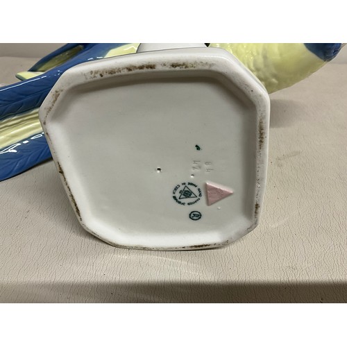 179 - LARGE CZECHOSLOVAKIAN CHINA PARROT H9