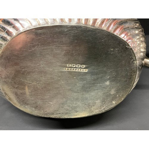 180 - VINTAGE SILVER PLATED TEA AND COFFEE POT