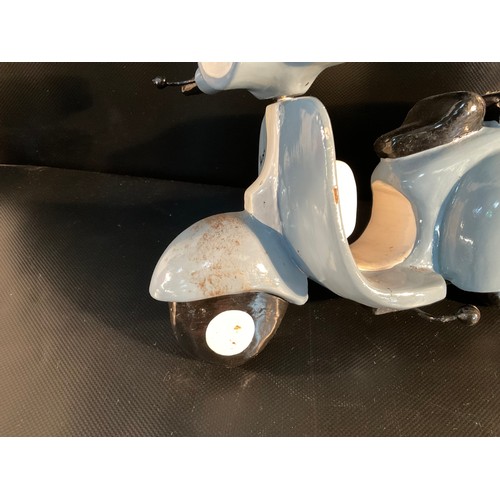 4 - MODEL VESPA MONEY BOX