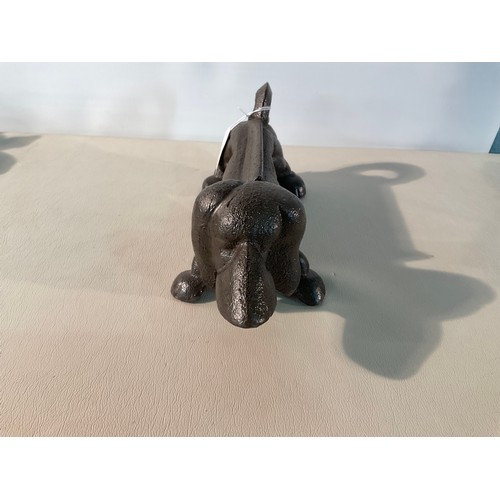 5 - REPRODUCTION CAST IRON DACHSHUND BOOT SCRAPER L12