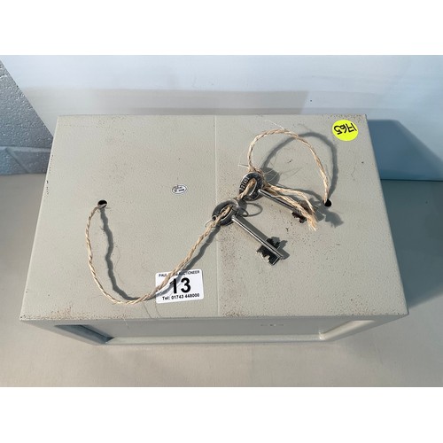 13 - SMALL METAL SAFE WITH 2 KEYS H8