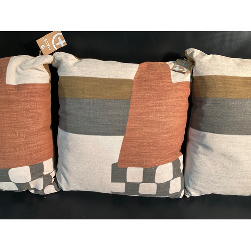 24 - 3 LARGE NEW SCATTER CUSHIONS