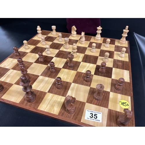 35 - MODERN CHESS SET COMPLETE