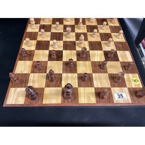35 - MODERN CHESS SET COMPLETE
