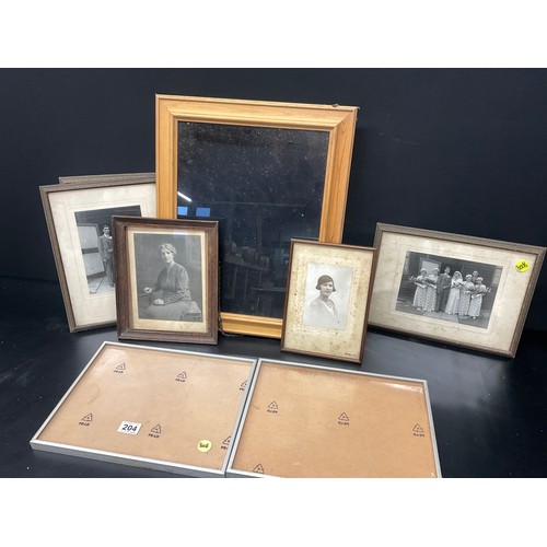 204 - QTY OF PICTURE FRAMES