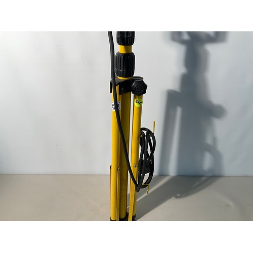 222 - ELECTRIC WORK LIGHT ON STAND