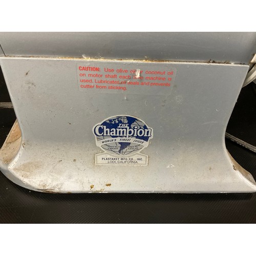 231 - VINTAGE ELECTRIC CHAMPION JUICER