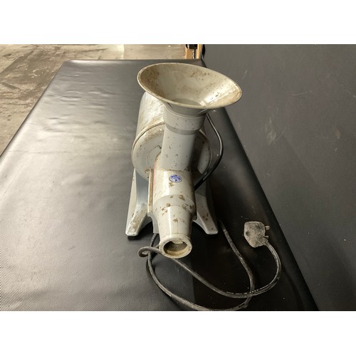231 - VINTAGE ELECTRIC CHAMPION JUICER